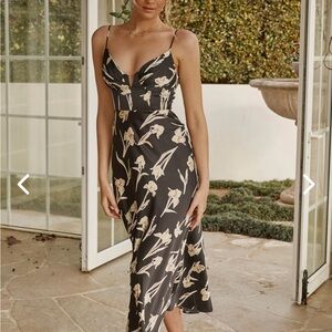 Lake Como Fitted Bodice Cami Strap Midi Dress Orchid Print Black